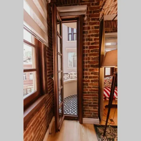 Galadoo 2nd Floor Istanbul