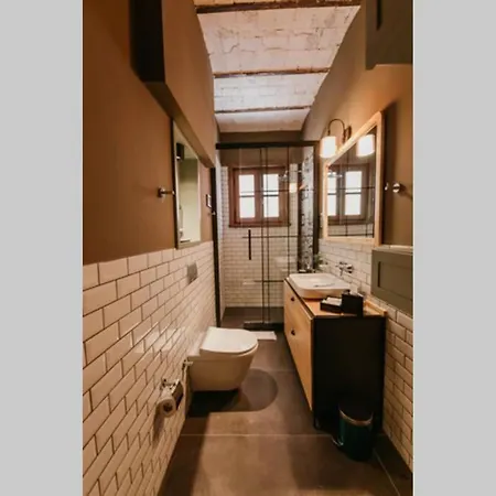 Galadoo 2nd Floor Апартаменты